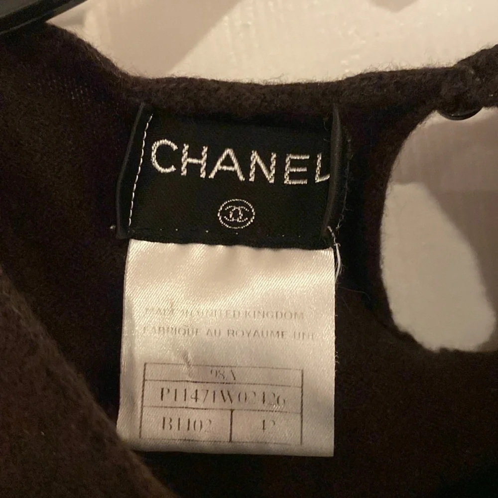 CHANEL beautiful 100%